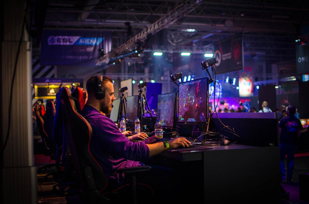 pexels-photo-929831 The Top 25 Mobile eSports Cities in the U.S.
